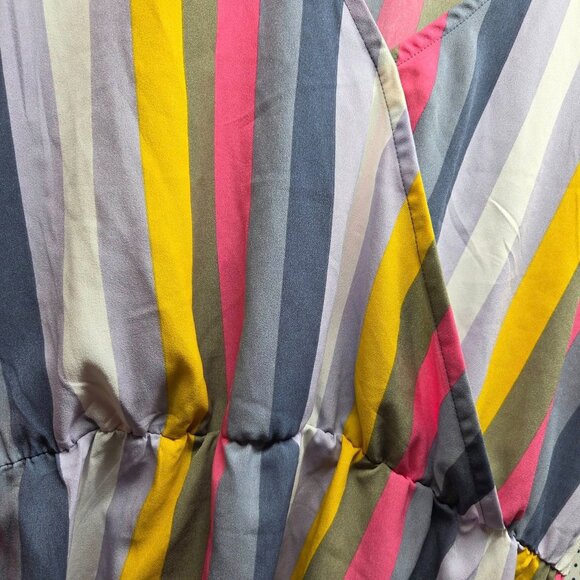 WeInfluence Cross-Front Peplum Sleeveless Top - Picture 6 of 12